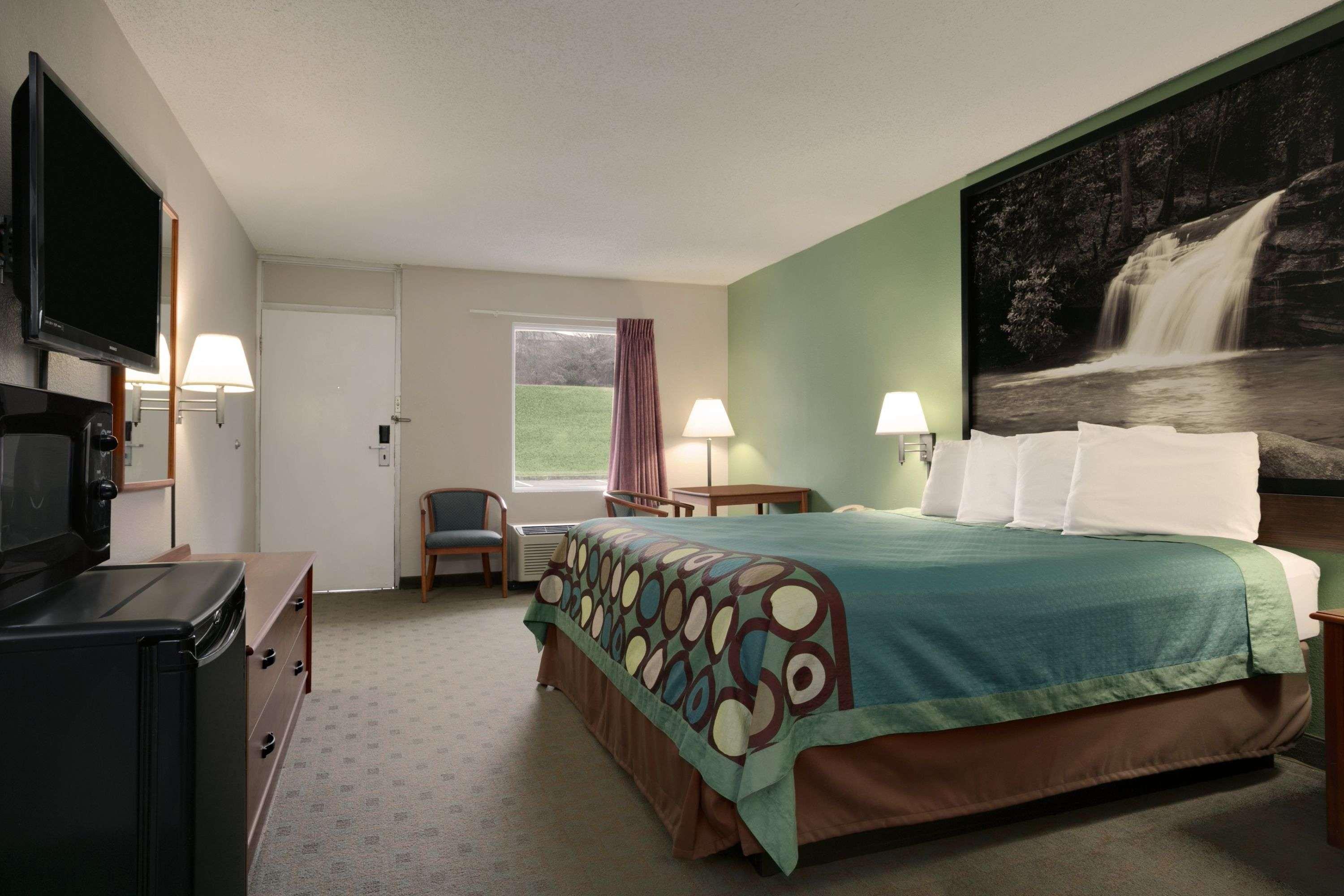 Super 8 By Wyndham